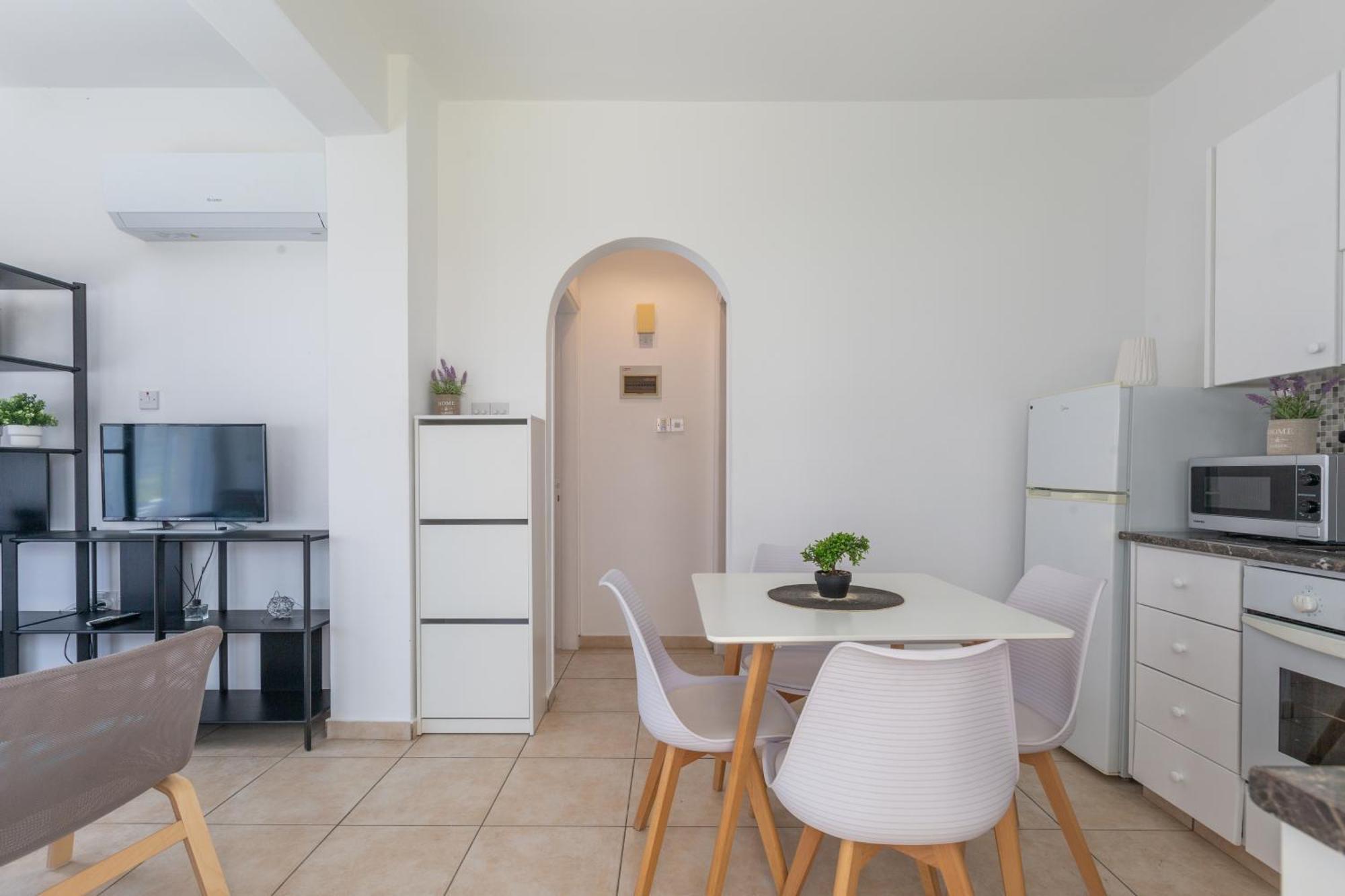 Beautiful One Bed Apartment In Paphos Luaran gambar
