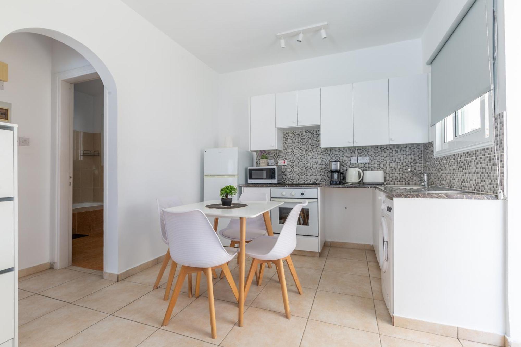 Beautiful One Bed Apartment In Paphos Luaran gambar