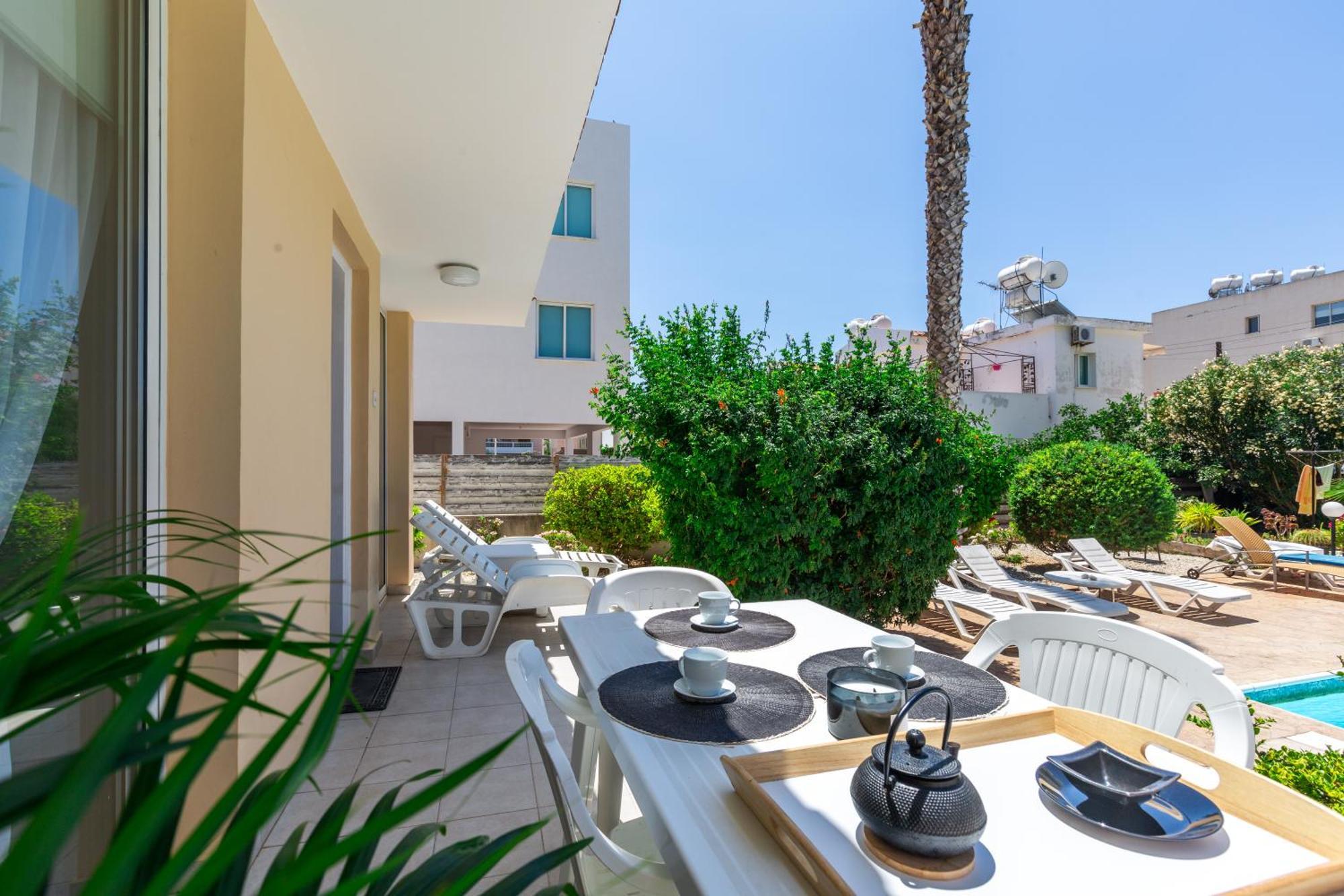 Beautiful One Bed Apartment In Paphos Luaran gambar